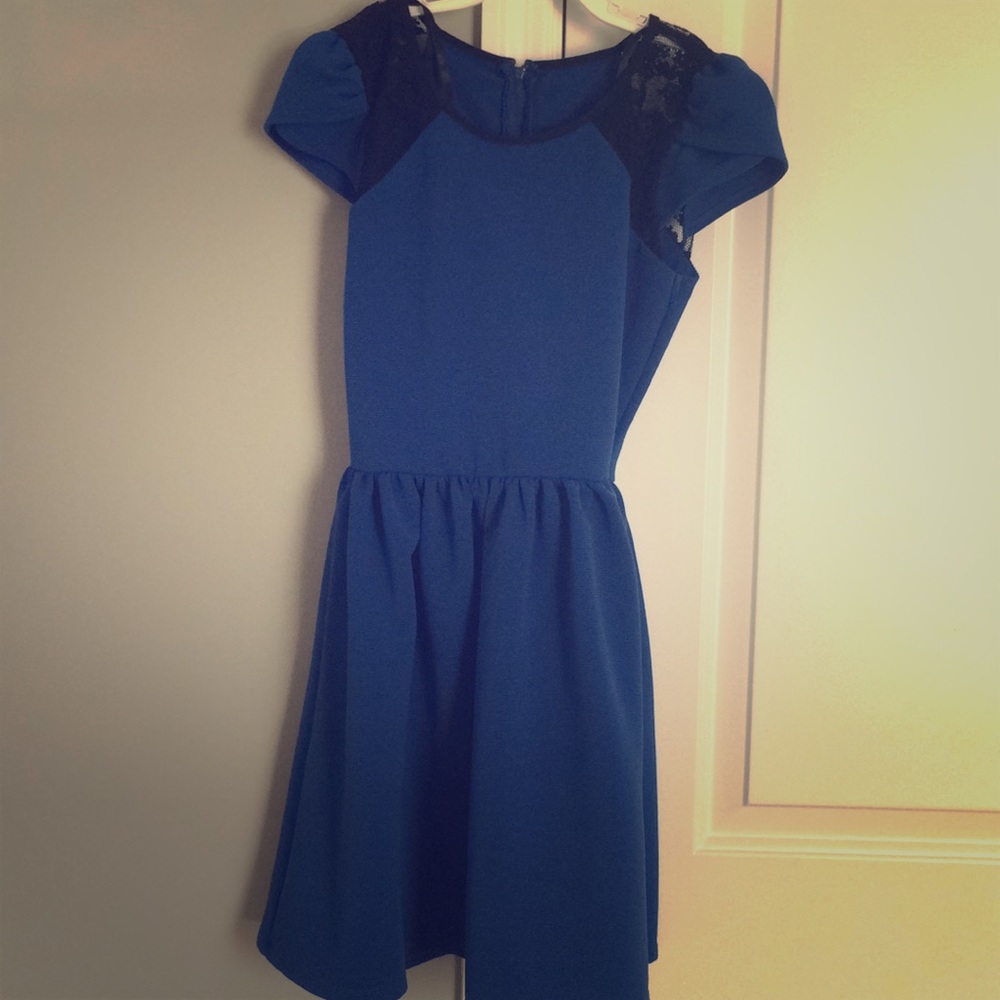 ✨cap shoulder knee length party dress!✨